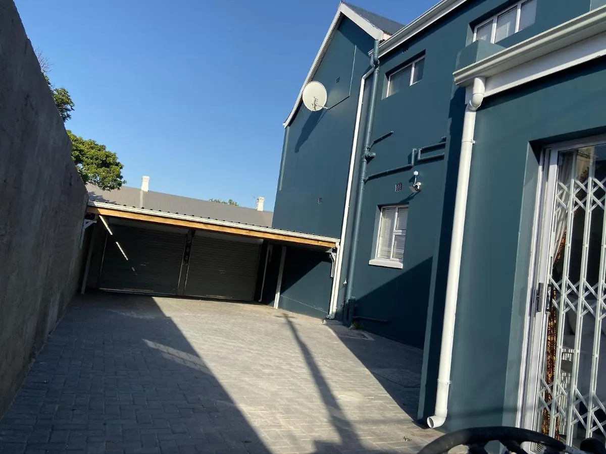 Holiday home Blue Yellow Door Home Port Elizabeth